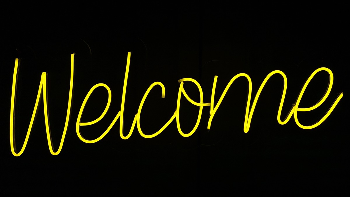 neonovy-napis-Welcome.jpg